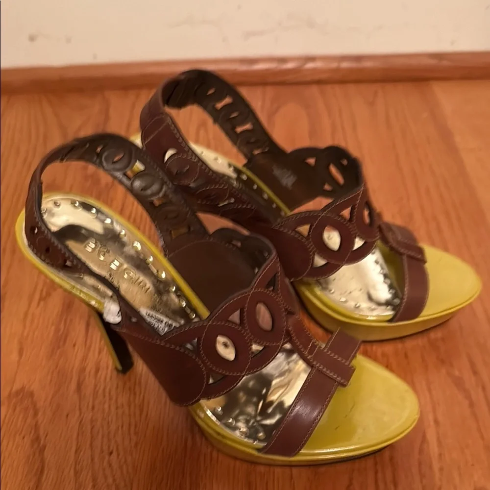 BCBGirls Brown and Yellow High Heels with Stiletto Sz 6.5‎